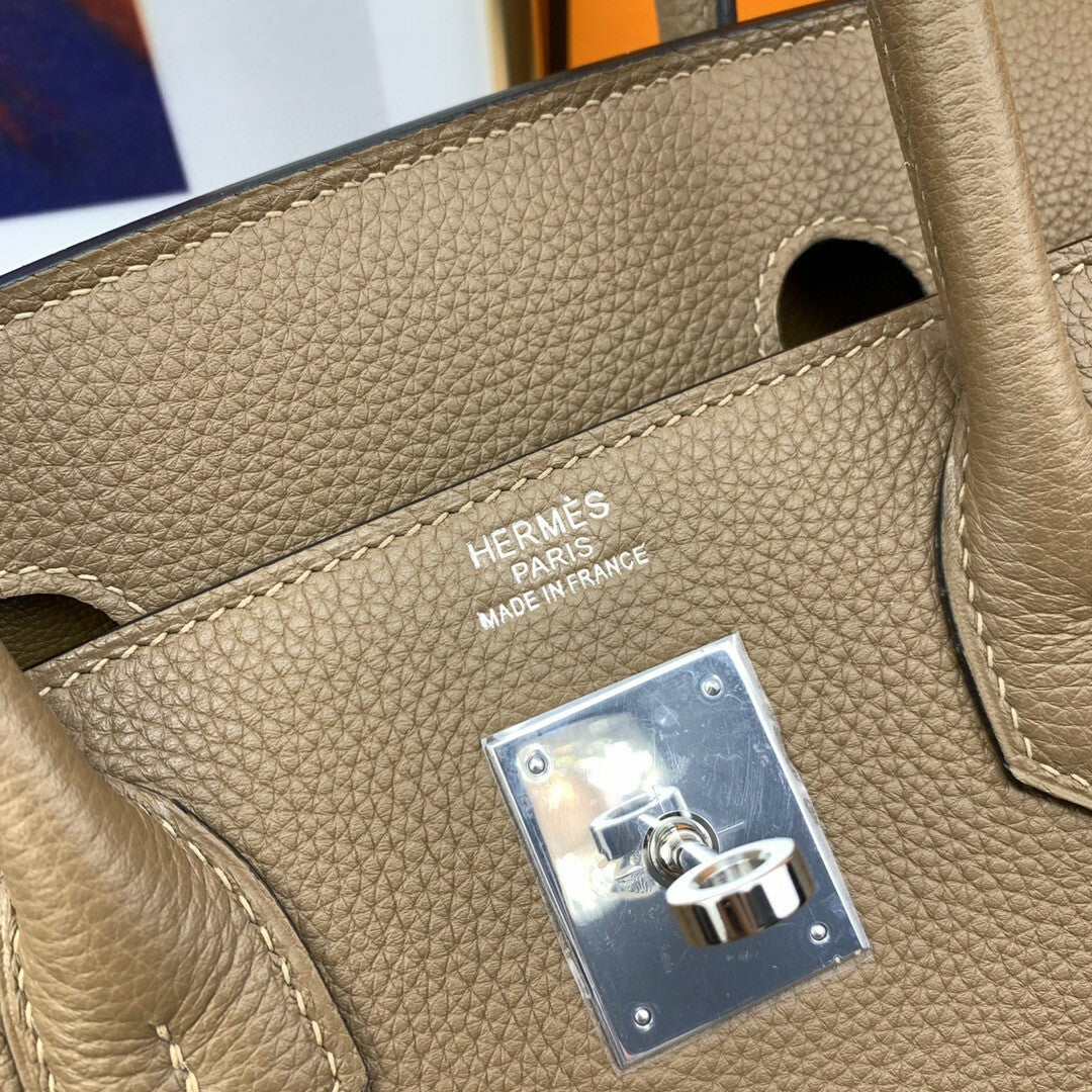 Leather Etoupe Bag with Silver Hardware (11.8 inches / 30 cm)