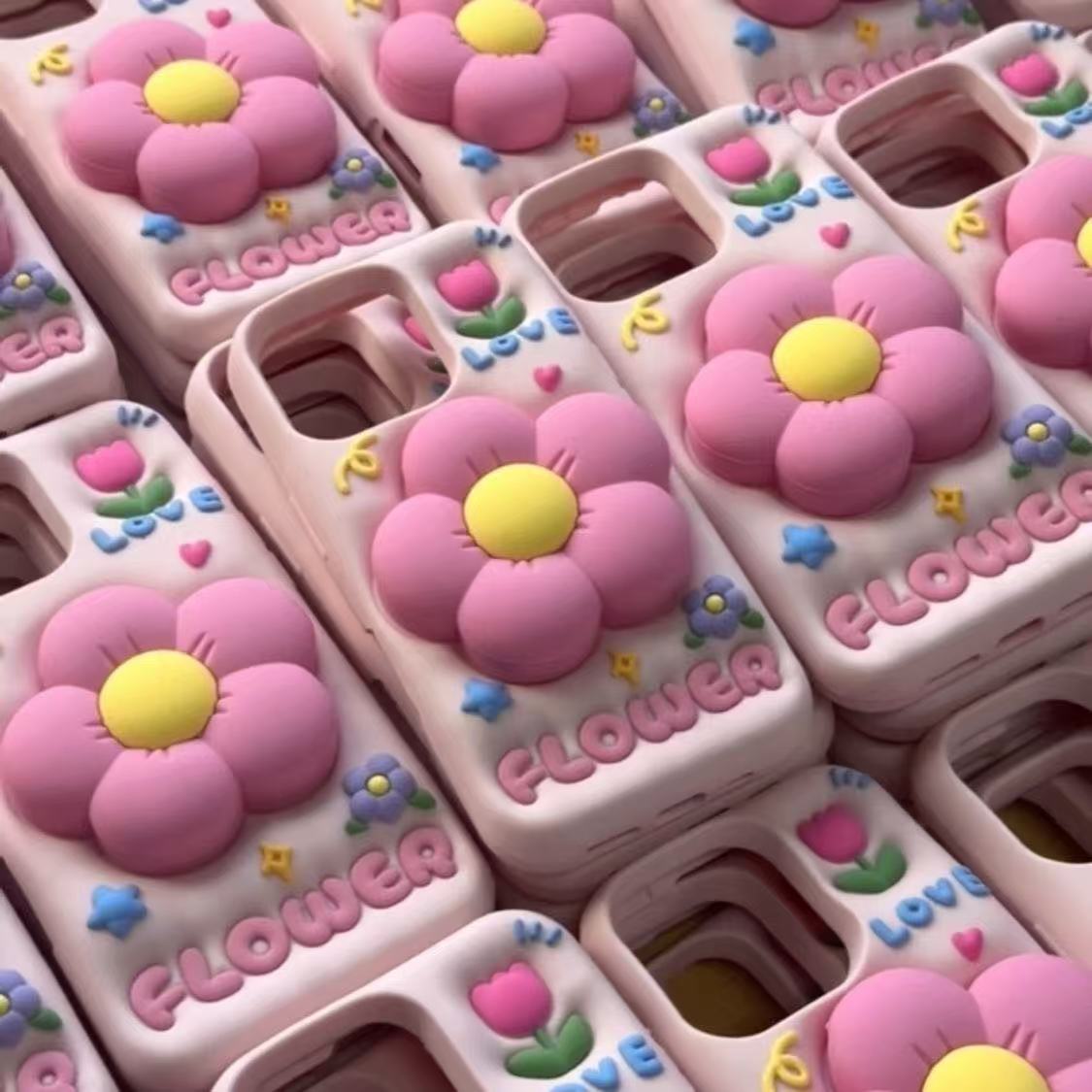 Trendy 3D-blomsterdeksel til iPhone med støtte – mykt & Frisk stil