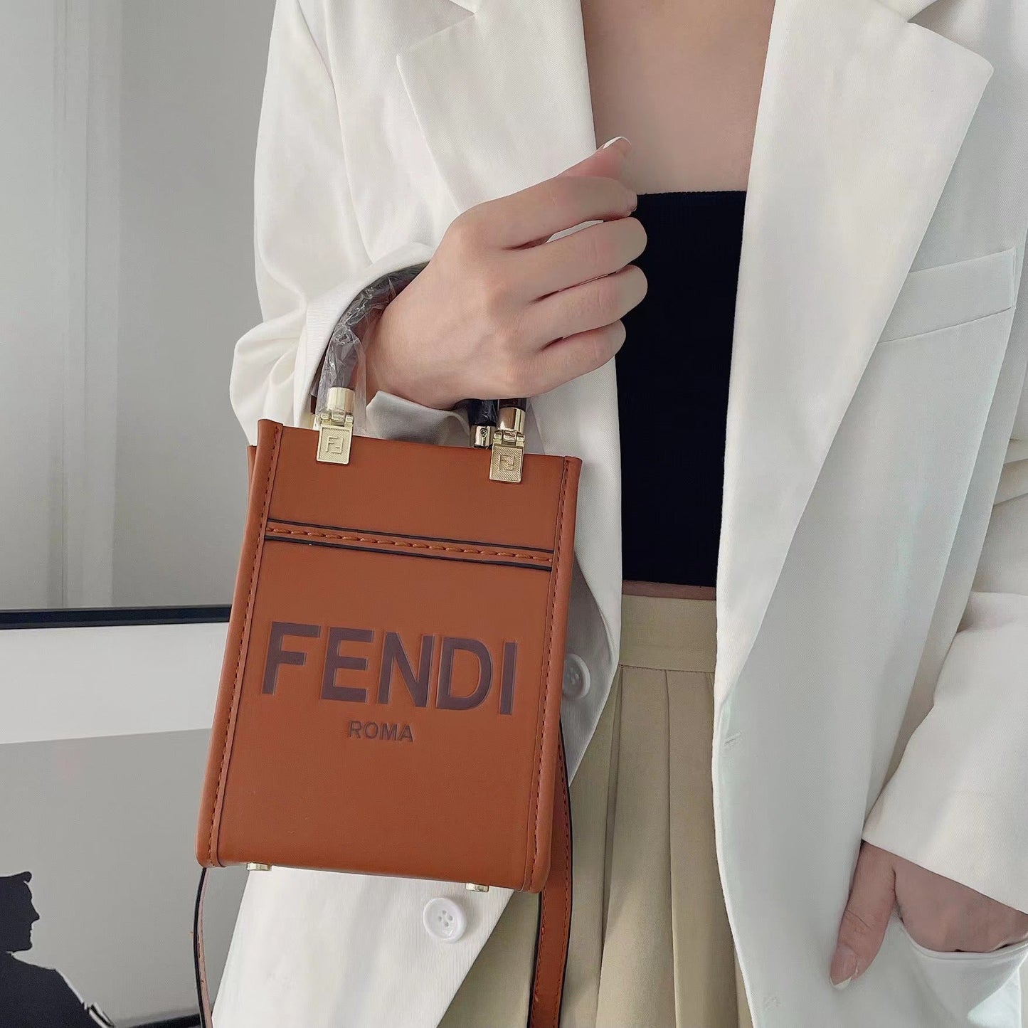 Klassisk totepose med stropp for crossbody