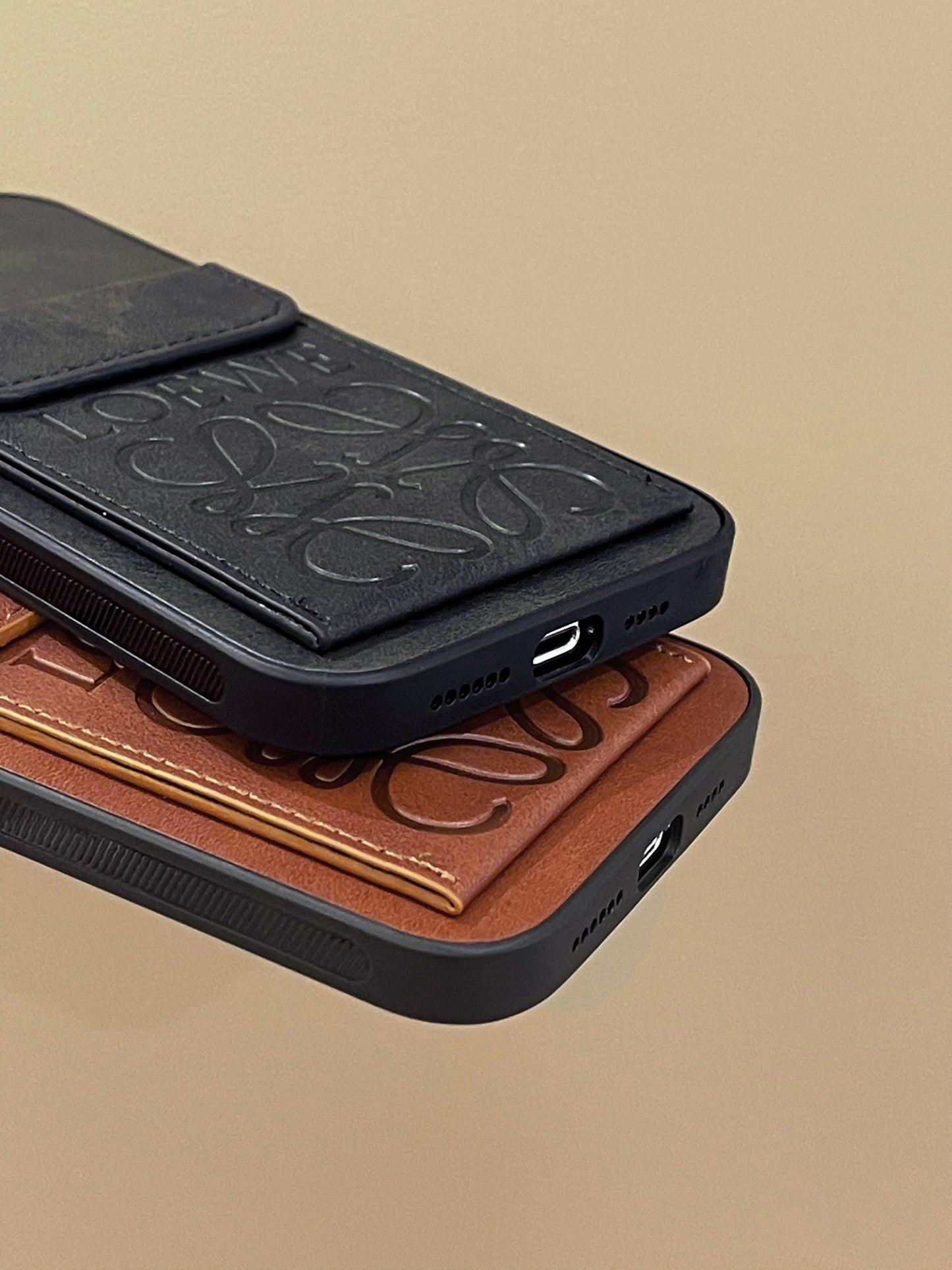 Loewe iPhone-sak med kortholder Black-LZP241448