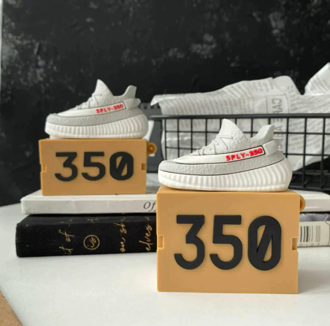 350 θήκες AirPods