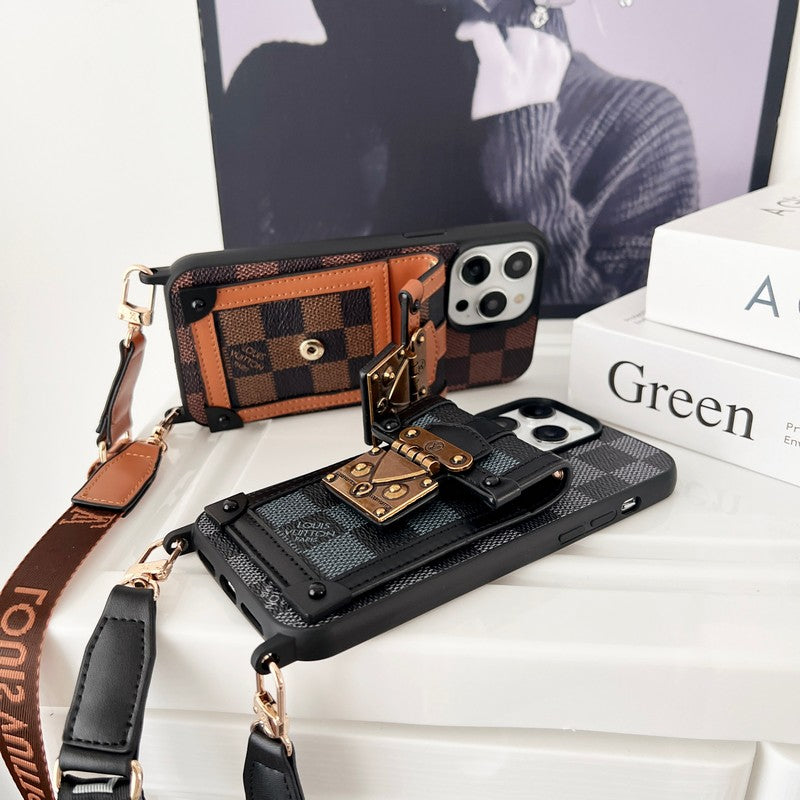 Lou Black & Hvitt crossbody-deksel til iPhone med kjede