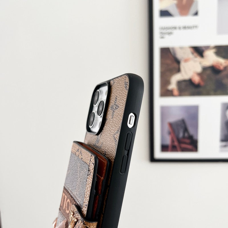 Lou Chain Chain Chain Classic Brown iPhone Case