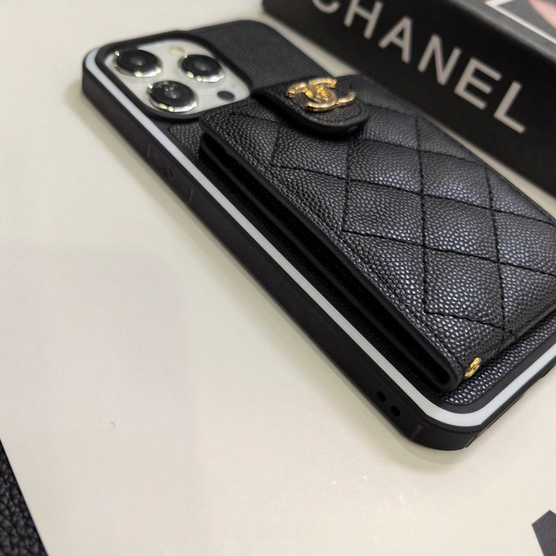 C.C iPhone-skinndeksel i skinn