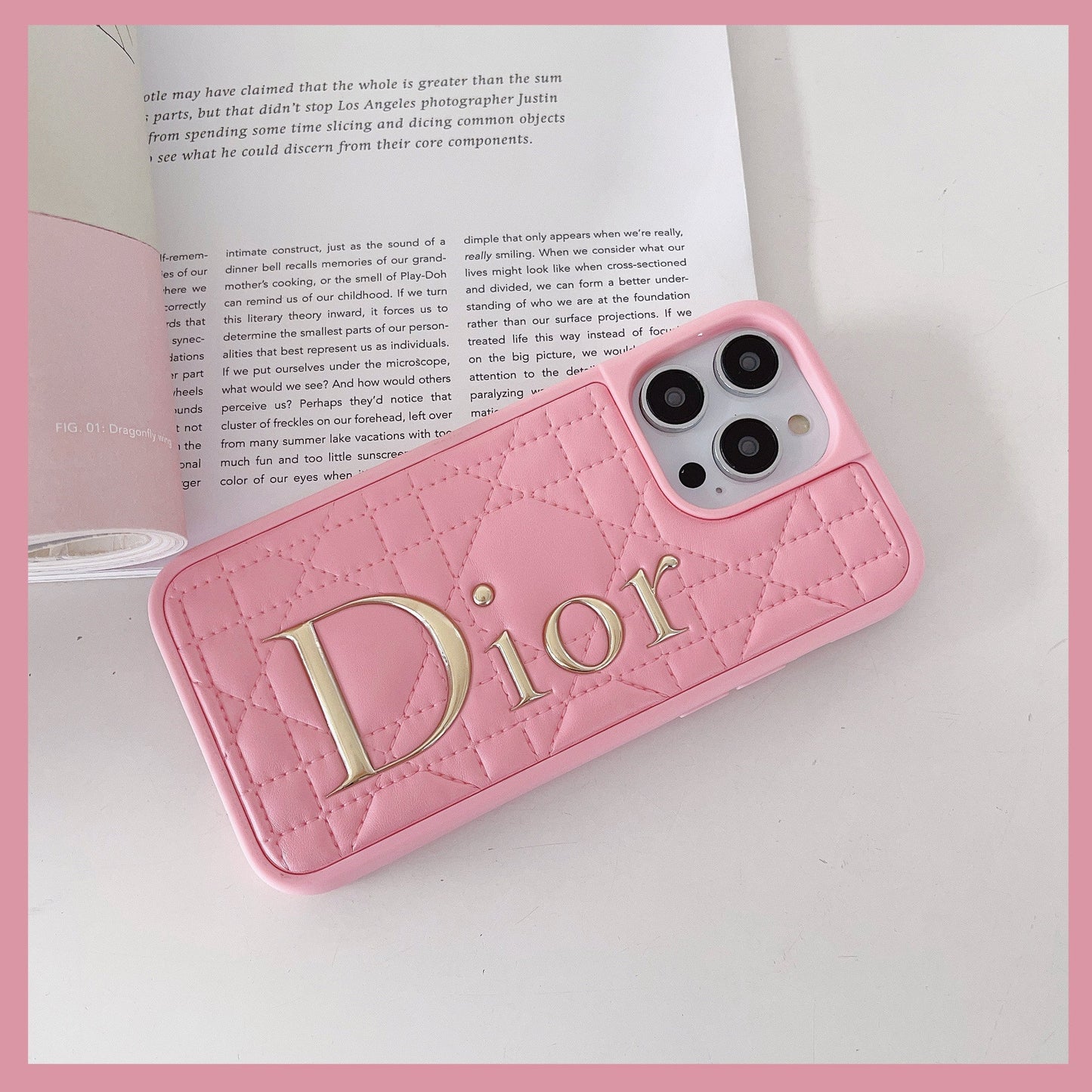 CD Gold Logo Leather iPhone -veske