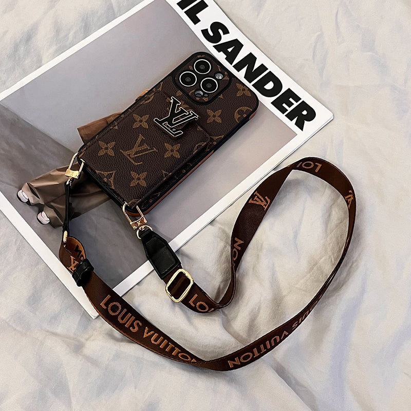 Lou Chain Chain Iphone Case