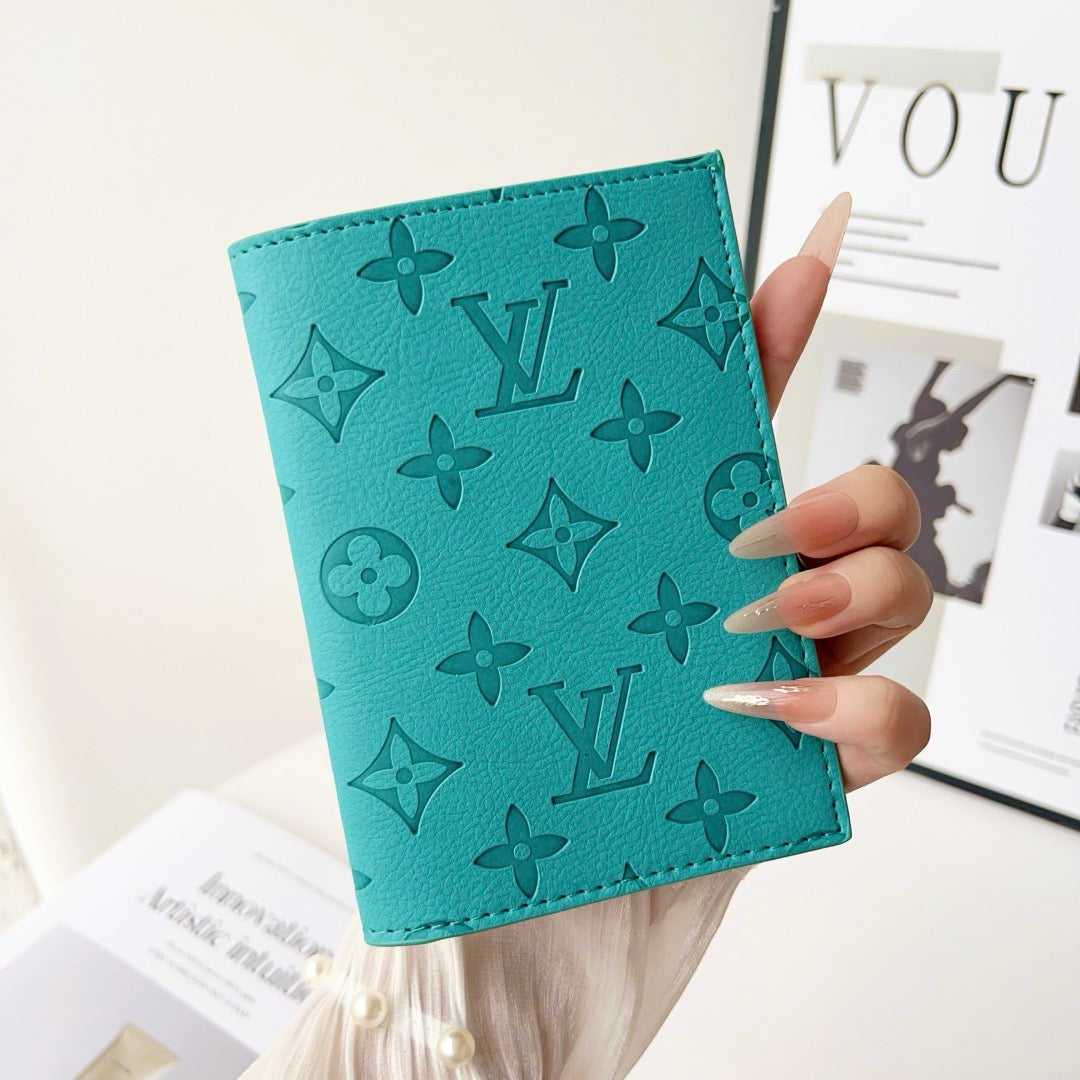 Classic Leather Passport Cover 👜