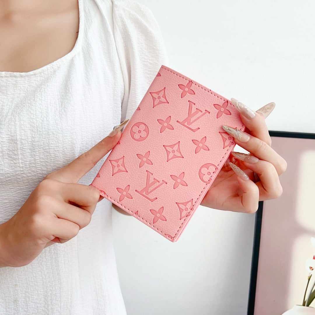 Classic Leather Passport Cover 👜