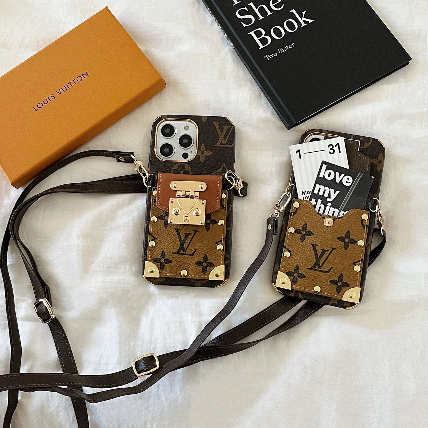 Lou Chain Leather iPhone -veske