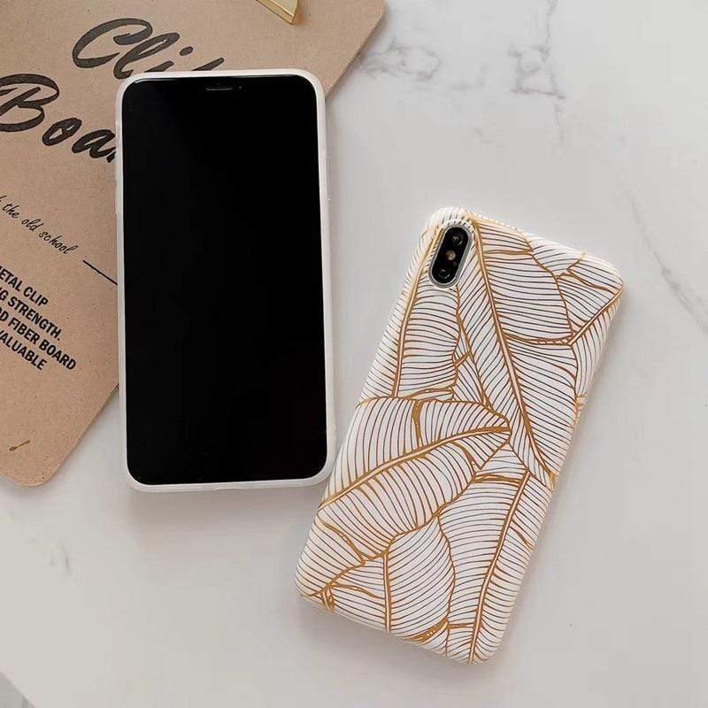 Estojo para iPhone de folhas douradas