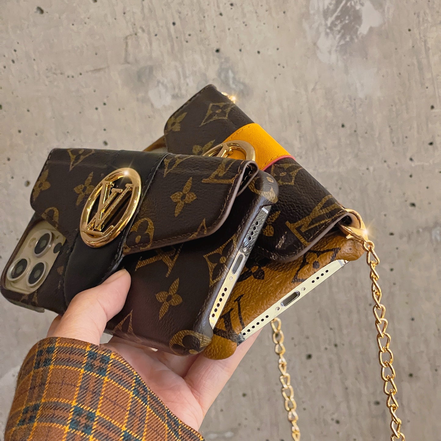 Lou Gold Crossbody -kaarthouder iPhone -hoes