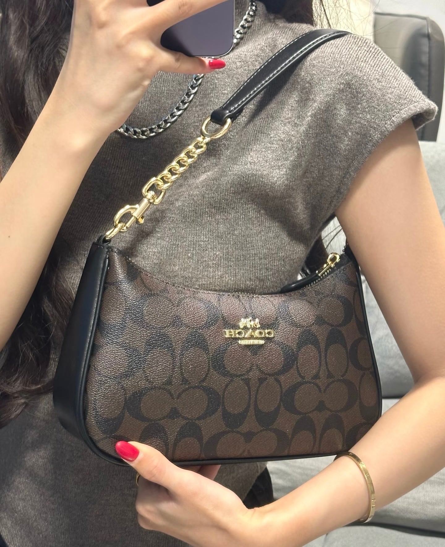 Teri Shoulder Bag In Signature Canvas in Brown