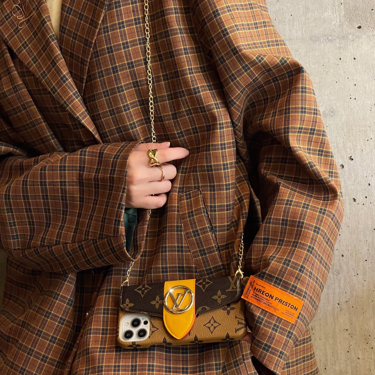 Lou Gold Crossbody -kaarthouder iPhone -hoes