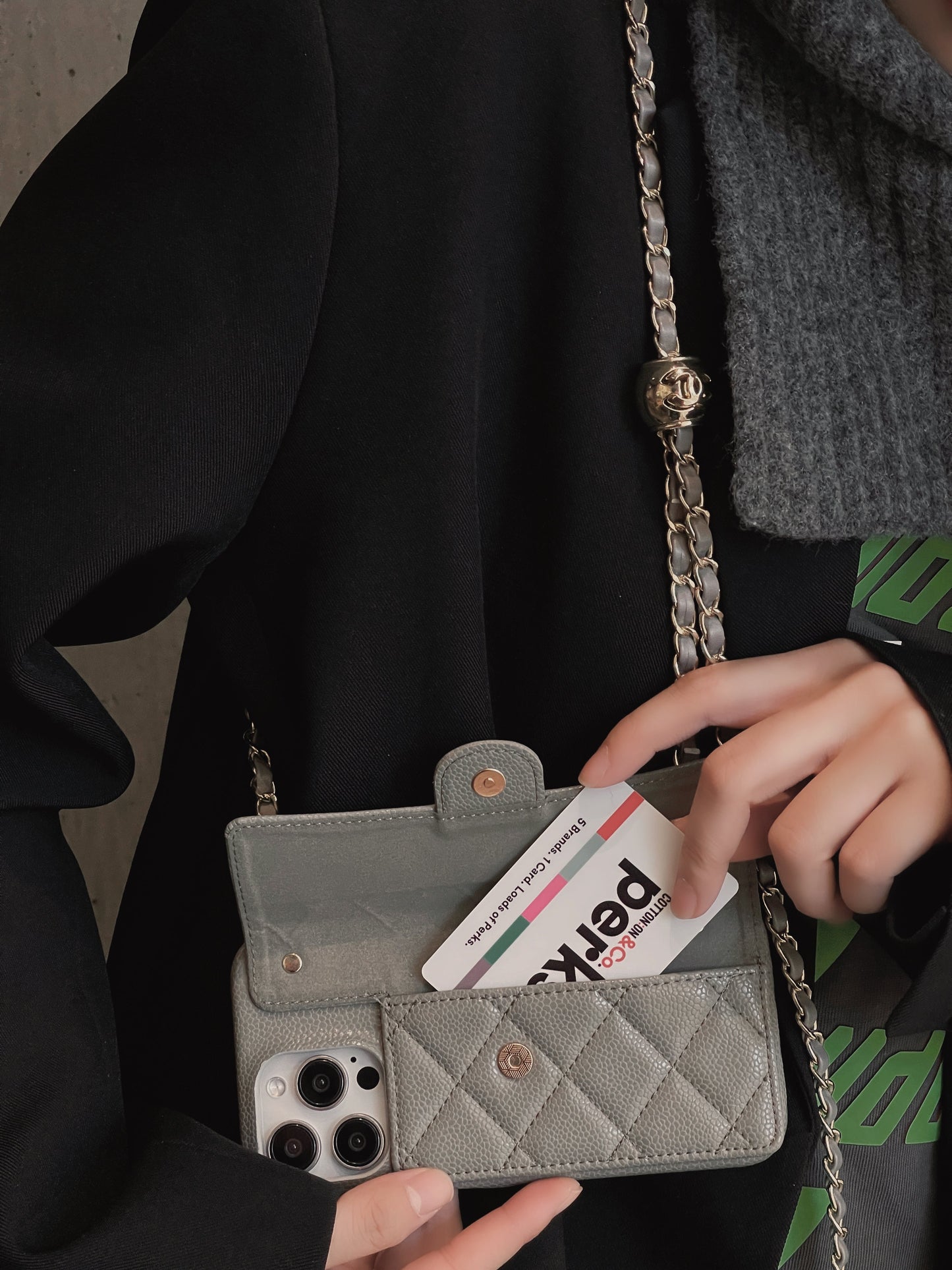 Caixa para iPhone de carteira de luxo com cadeia de mão /crossbody