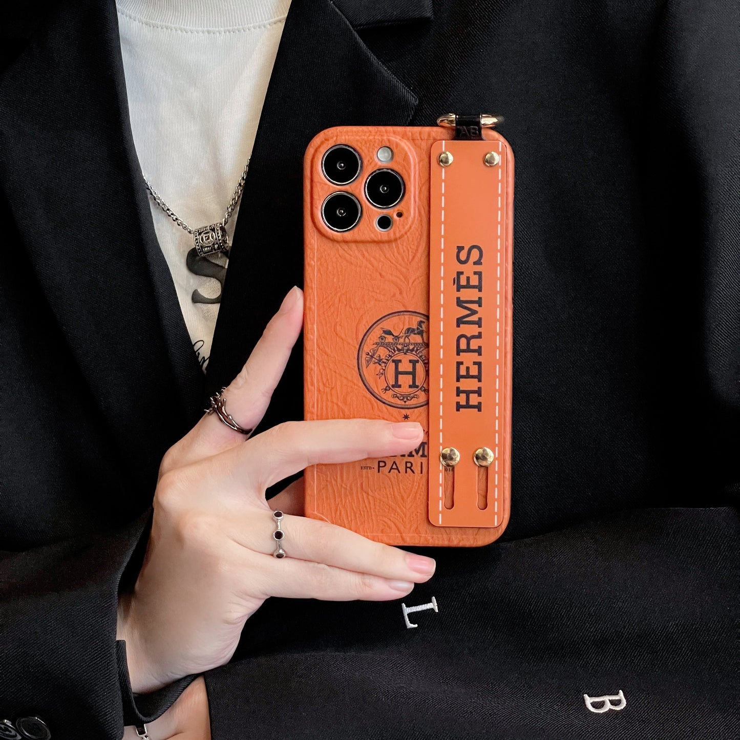 H armbånd iPhone -saken