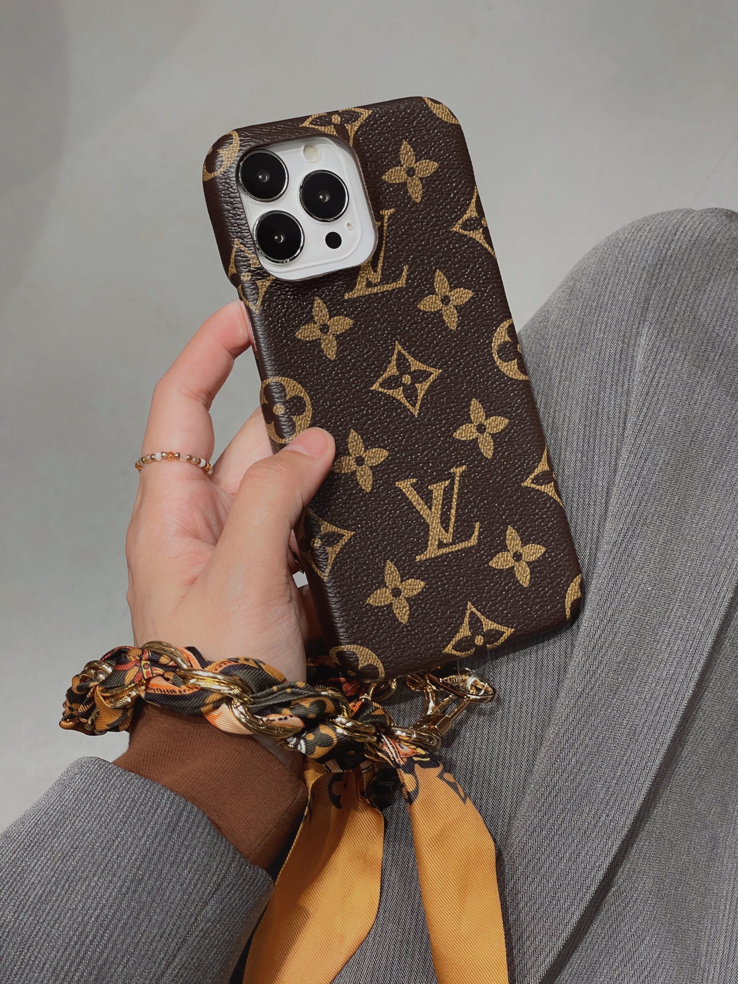 Lou de pulseira de seda Lou capa para iPhone
