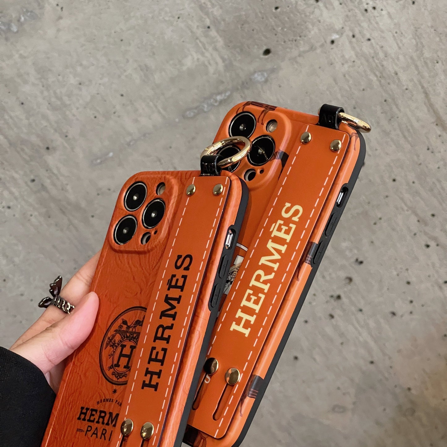 H armbånd iPhone -saken