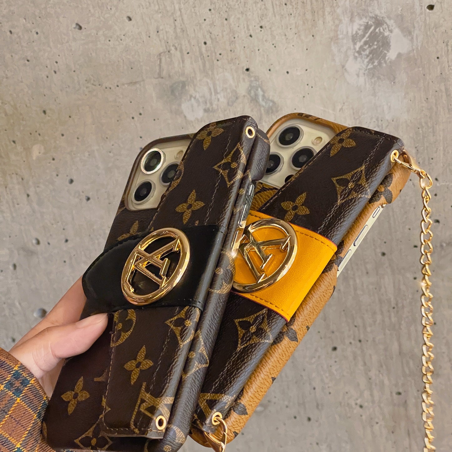 Lou Gold Crossbody -kaarthouder iPhone -hoes