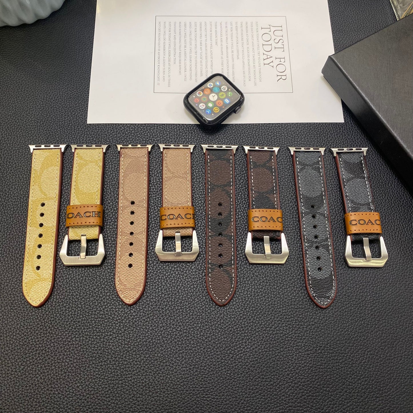 Coach de couro Apple Watch Band Dark Brown-YHK244221710