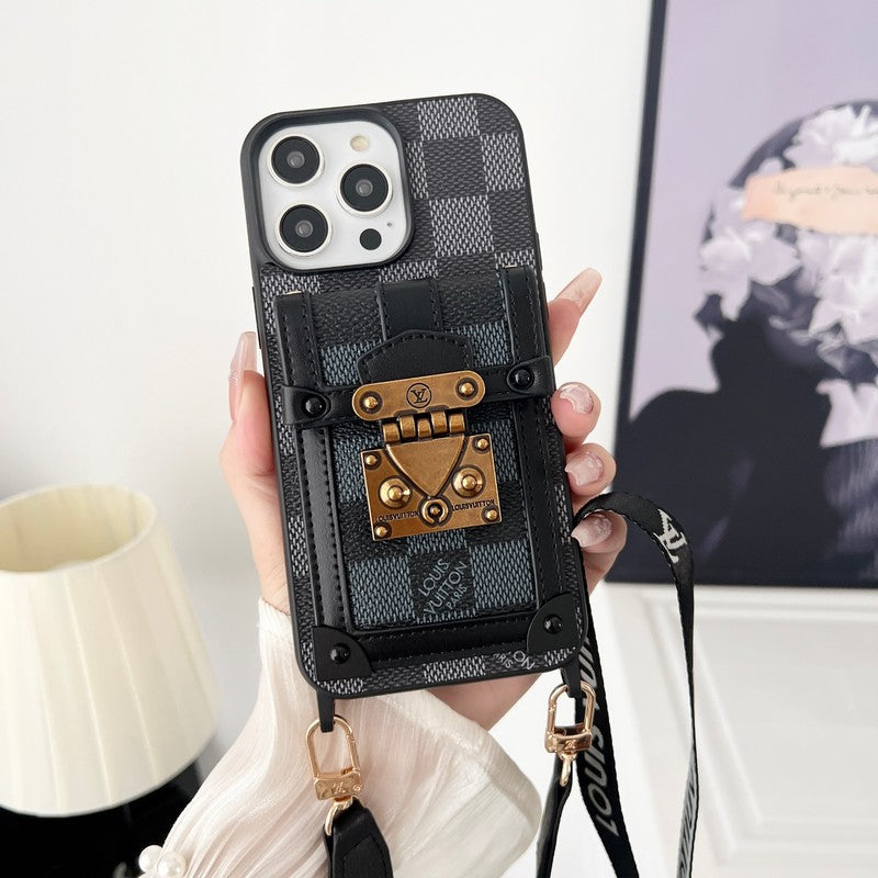 Lou Black & Capa de iPhone com corrente transversal branca