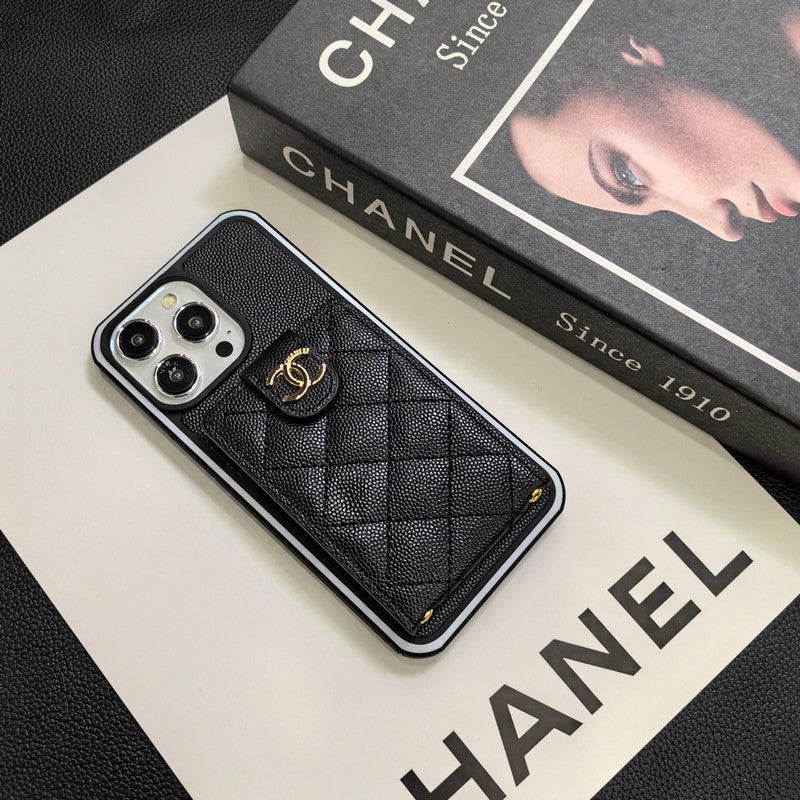 C.C iPhone-skinndeksel i skinn