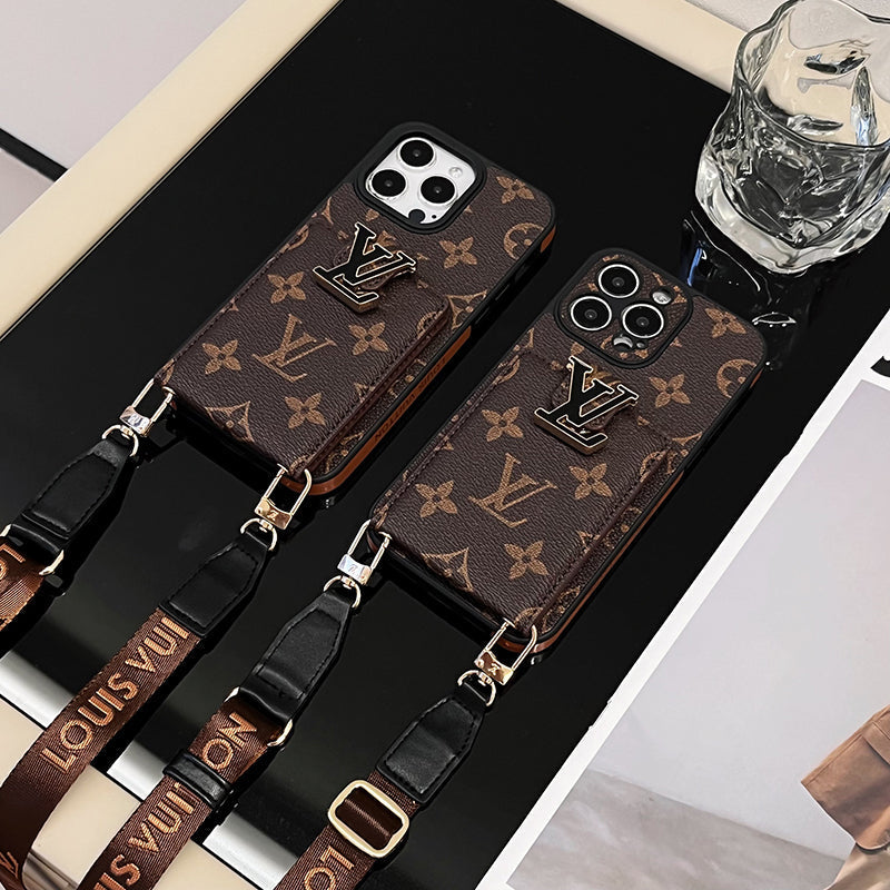 Lou Chain Chain Iphone Case